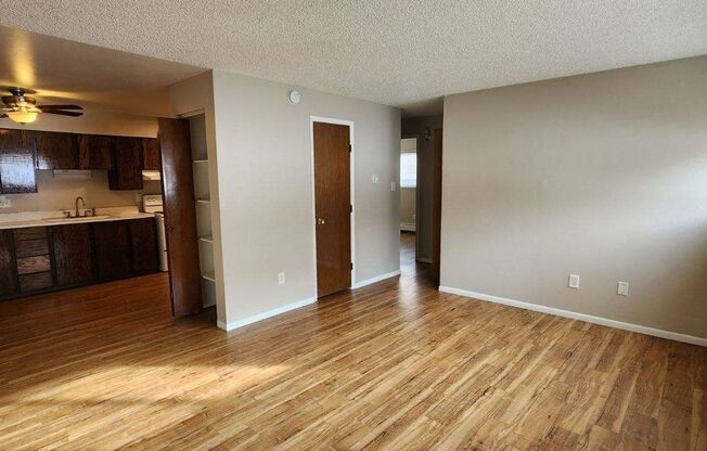 2 beds, 1 bath, 715 sqft, $895, Unit C102