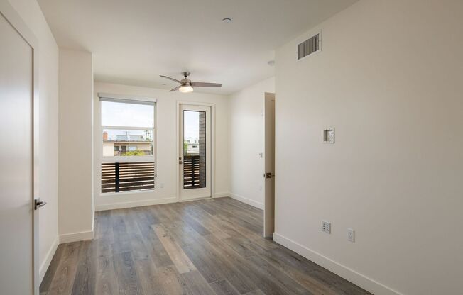 2 beds, 2 baths, 1,023 sqft, $5,485, Unit 406