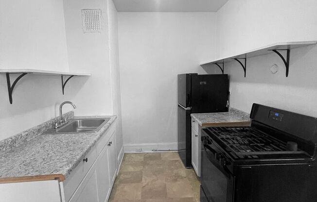 1 bed, 1 bath, 535 sqft, $1,090, Unit 404