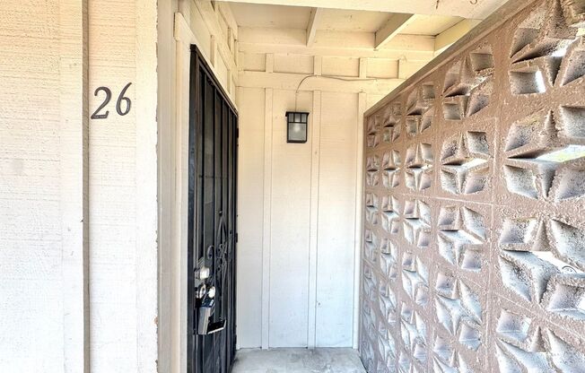 2 beds, 2 baths, 850 sqft, $2,275, Unit 2265-26