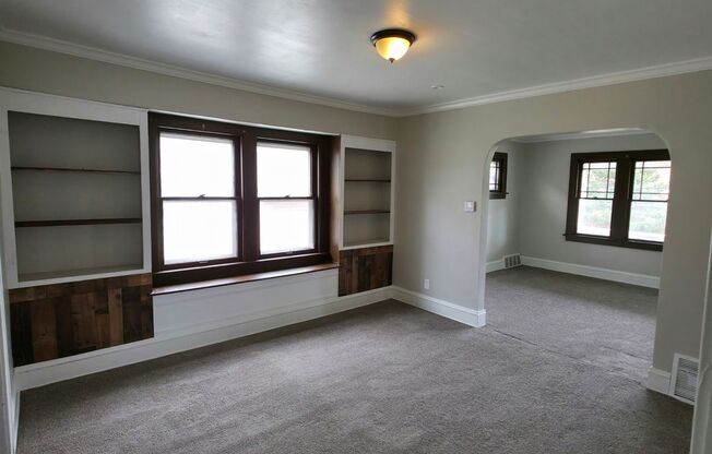 3 beds, 1 bath, $1,200, Unit #2