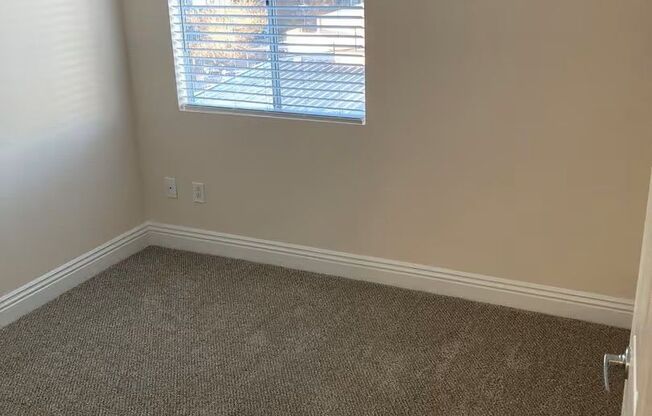 1 bed, 1 bath, 427 sqft, $2,300, Unit 223