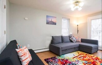 2 beds, 1 bath, 600 sqft, $2,700, Unit 1R