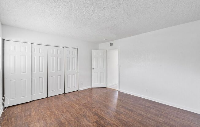 2 beds, 1 bath, 950 sqft, $1,690