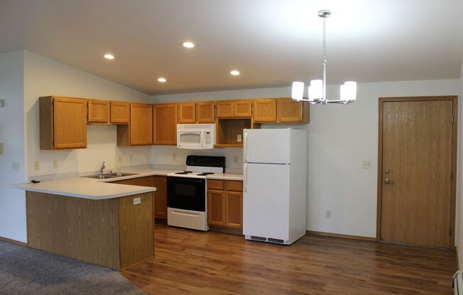 2 beds, 1 bath, 1,050 sqft, $1,199.99, Unit 142-07