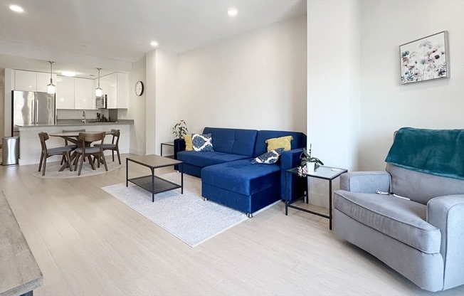 1 bed, 1.5 baths, 914 sqft, $4,200, Unit 802