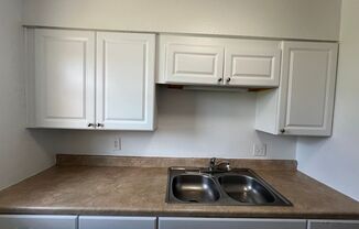 2 beds, 1 bath, $1,745, Unit #D