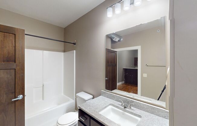 1 bed, 1 bath, 717 sqft, $1,200, Unit 115-112 (The Pearl)