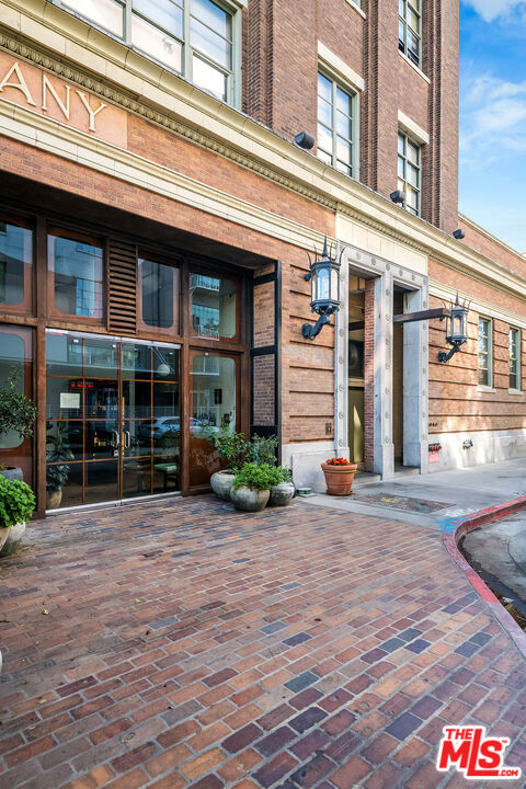 3 beds, 3 baths, 2,330 sqft, $8,500, Unit 106