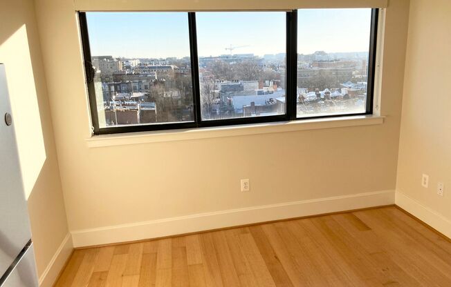 1 bed, 1 bath, $2,575, Unit 707