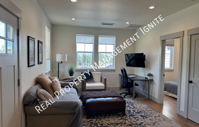 62677 NW MEHAMA CT