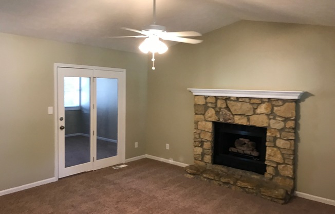 Renovated 4 Bedroom, 2 Bath Home on the West side of Indy!