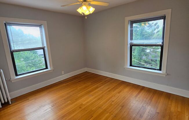 2 beds, 1 bath, 755 sqft, $2,445, Unit 2121-23.5-1F