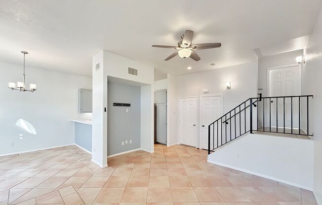 Beautiful 3BD/2.5BA W/ Attached Garage and In-Unit Laundry in Pacific Beach!