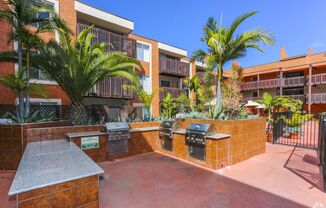 Studio, 1 bath, 550 sqft, $1,815, Unit 239