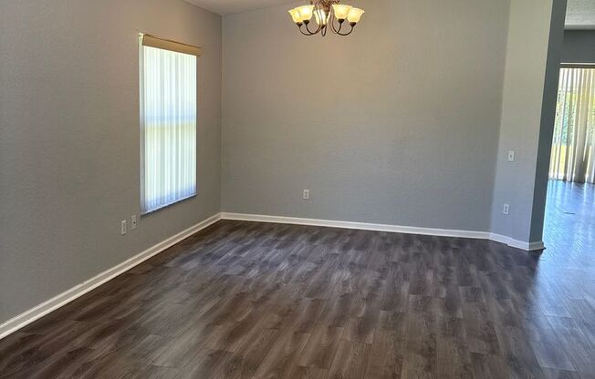 Spacious 4 Bedroom Home in Kissimmee, FL!