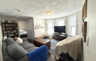 8 Lowden Avenue