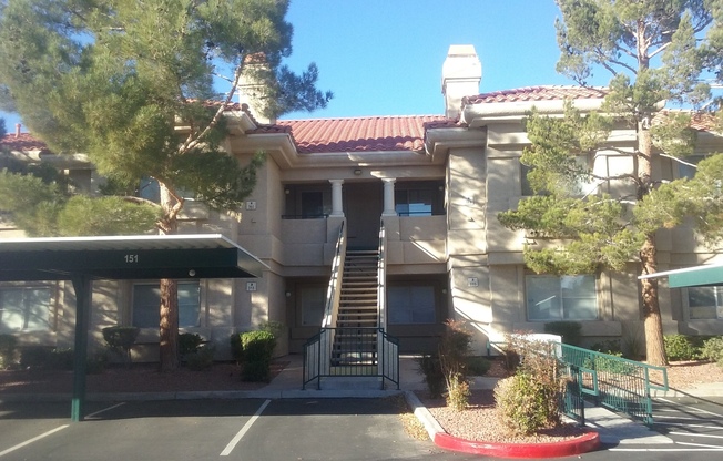 2 beds, 2 baths, $1,500