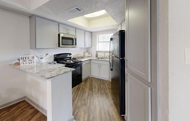 1 bed, 1 bath, 748 sqft, $1,007, Unit 441