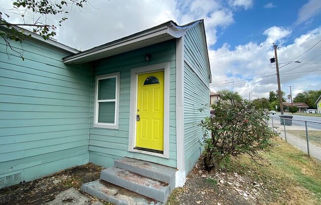 Highland Park adorable 2bd/1ba home AUGUST move in!