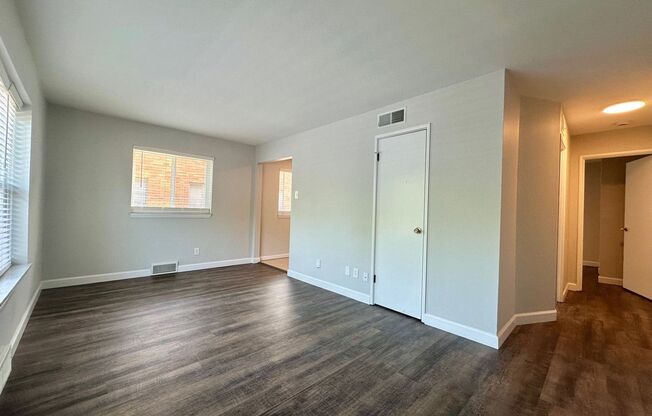 1 bed, 1 bath, 800 sqft, $895, Unit 4117-1H