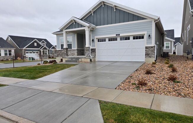 Beautilful 5 Bed 3.5 Bath in Lehi!!