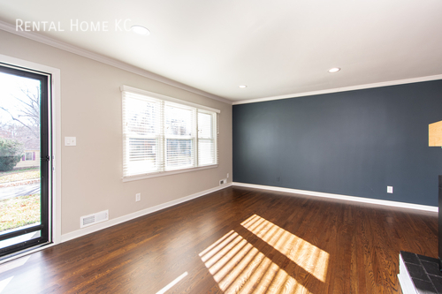 6516 W 78 ST