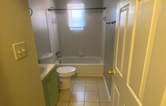 2 beds, 1 bath, $1,200