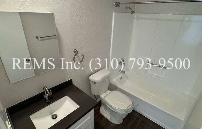 1 bed, 1 bath, 425 sqft, $1,700, Unit 03