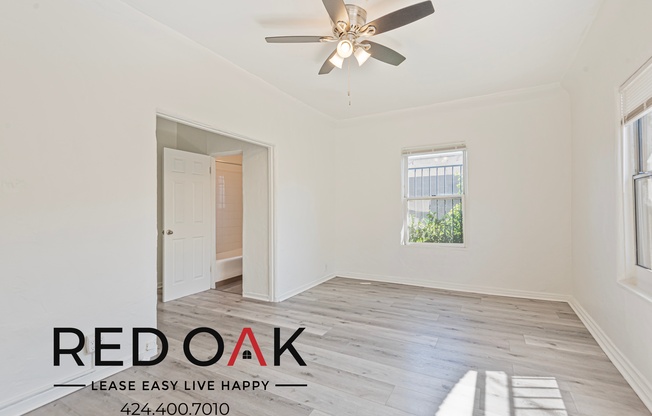 5600 1/4 FERNWOOD AVE
