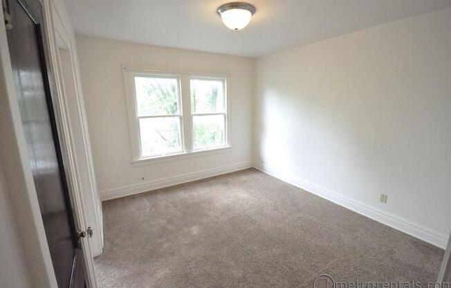 1 bed, 1 bath, 615 sqft, $995, Unit 1560-103