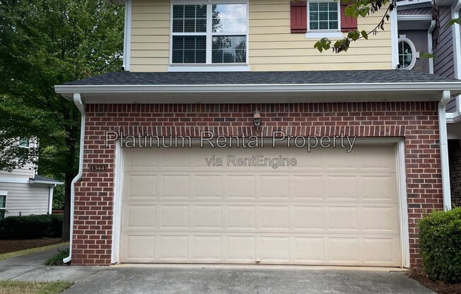 3 beds, 2.5 baths, 2,069 sqft, $2,095, Unit 10