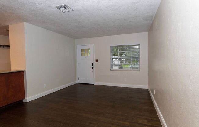 4 bed/3 bath in College Park