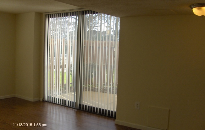 2 beds, 1 bath, 800 sqft, $1,682, Unit 3-W1A