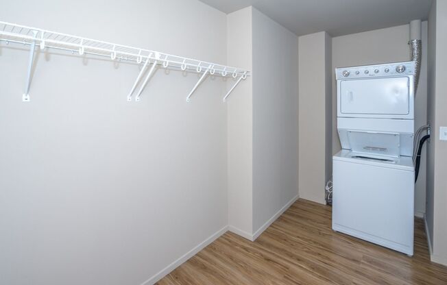 1 bed, 1 bath, 729 sqft, $1,330, Unit 603