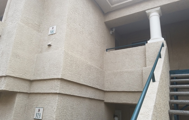 COZY 2 BED 2 BATH CONDO IN HENDERSON!