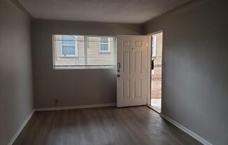 2 beds, 1 bath, 1,100 sqft, $1,475