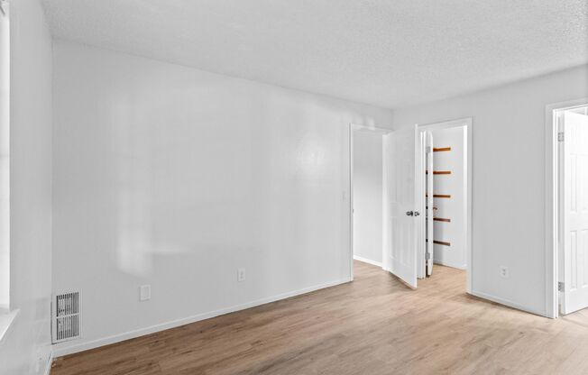 1 bed, 1 bath, 588 sqft, $1,000, Unit 507-206
