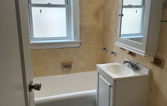 733-745 E 80 St/8003 S Evans LLC