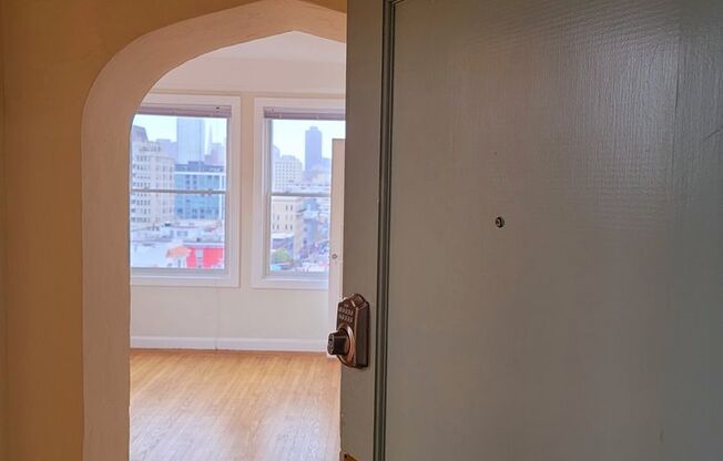 Studio, 1 bath, 500 sqft, $2,250, Unit 506