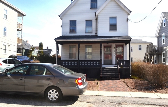 14 ADAMS ST