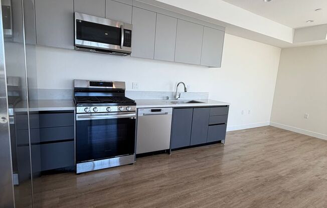 1 bed, 1 bath, 837 sqft, $2,360.42, Unit 408-1
