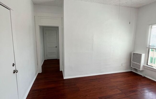 310 S Alvarado