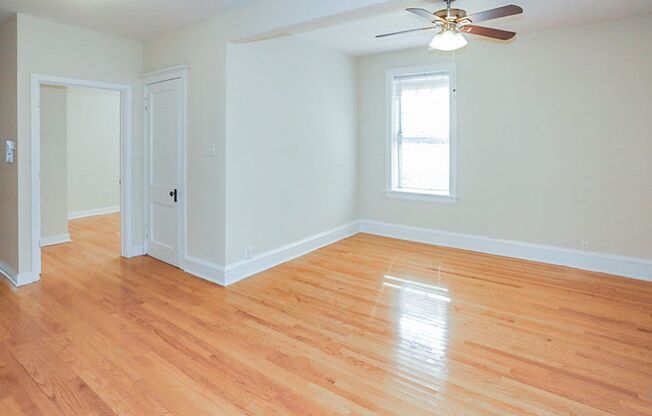 2 beds, 1 bath, 875 sqft, $2,100, Unit 1615-1