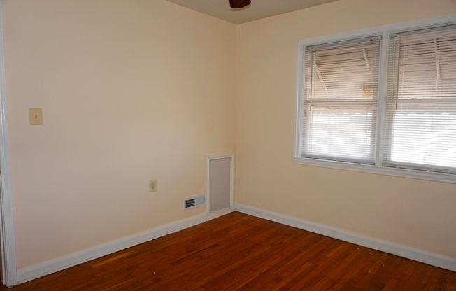 2 beds, 1.5 baths, $1,660