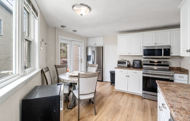 13 KNOWLTON ST