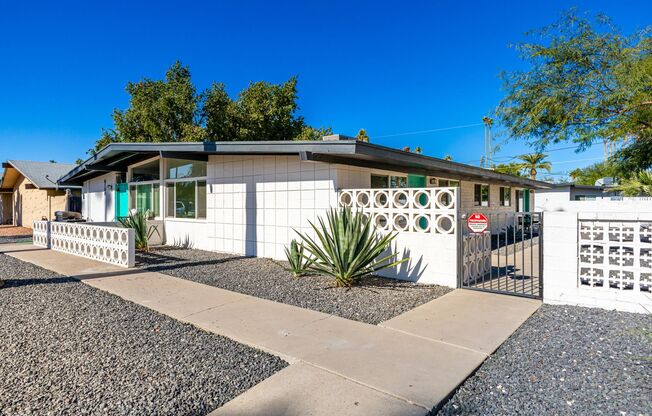 6708 E. Cheery Lynn Rd.