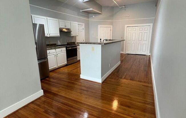 1 bed, 1 bath, 1,100 sqft, $1,295