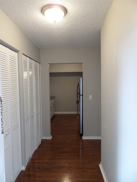 2 beds, 1 bath, $1,695