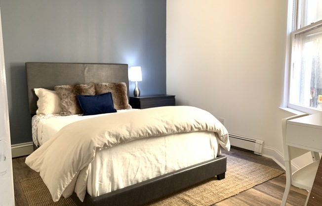 2428 Cambreleng LLC